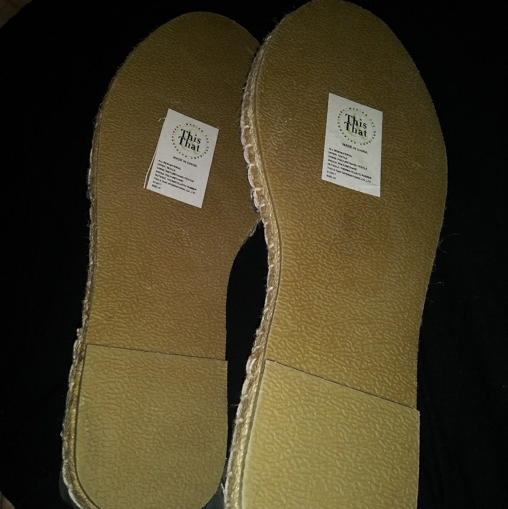 Sandals - Picture 2 of 3